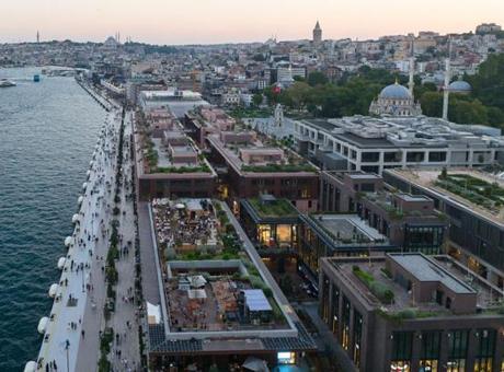 2025 Türkiye Turizm Raporu: En Fazla Ziyaretçi Gönderen Ülkeler Belirlendi